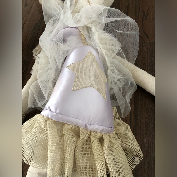 Pottery Barn Kids Designer Doll Everly Horse Linen Plush - 28" Length - EUC! - Picture 8 of 15